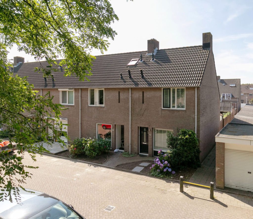 Woning te koop: Wilhelmina Druckerstraat 18 Waalwijk - Allround Makelaardij
