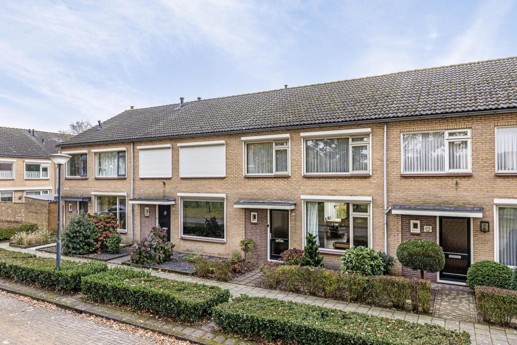 Woning te koop: De Coubertinlaan 97 Waalwijk - Allround Makelaardij